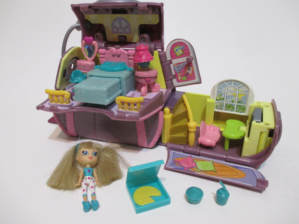 Sweet Secrets 2007 Amazing Surprise Purple Purse Mini Doll House Compartments with DOLL