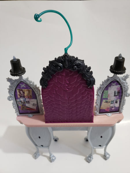 Monster High Ever After High Raven Queen Doll Vanity Playset Apr14n WW